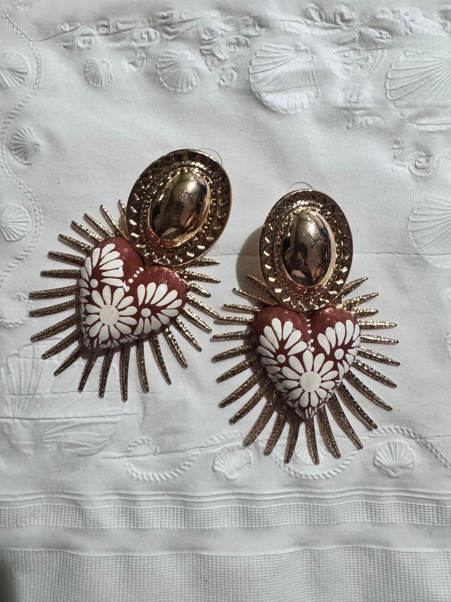 Resplandor heart earrings