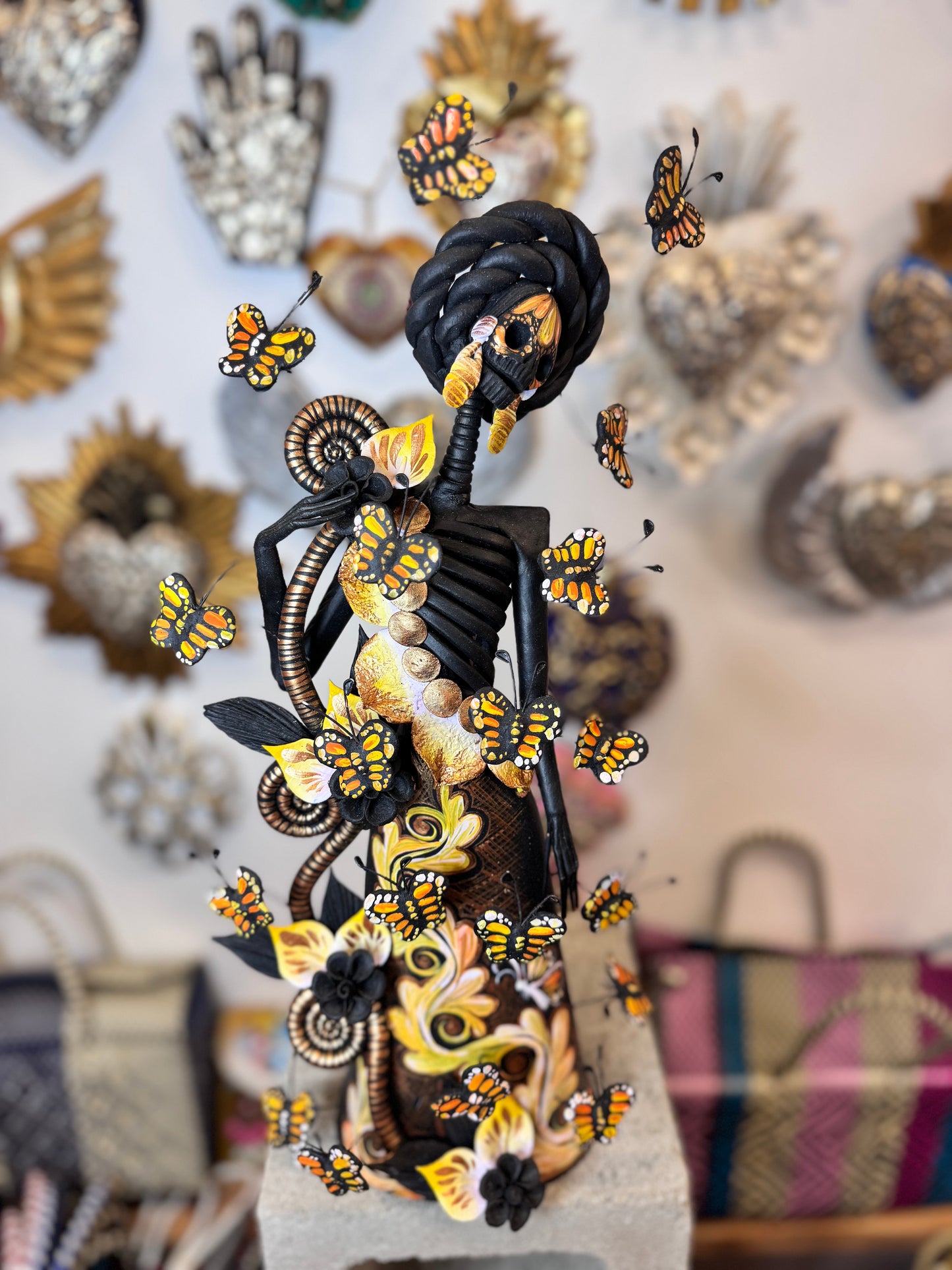 Large Monarch butterfly Catrina Yellow 001