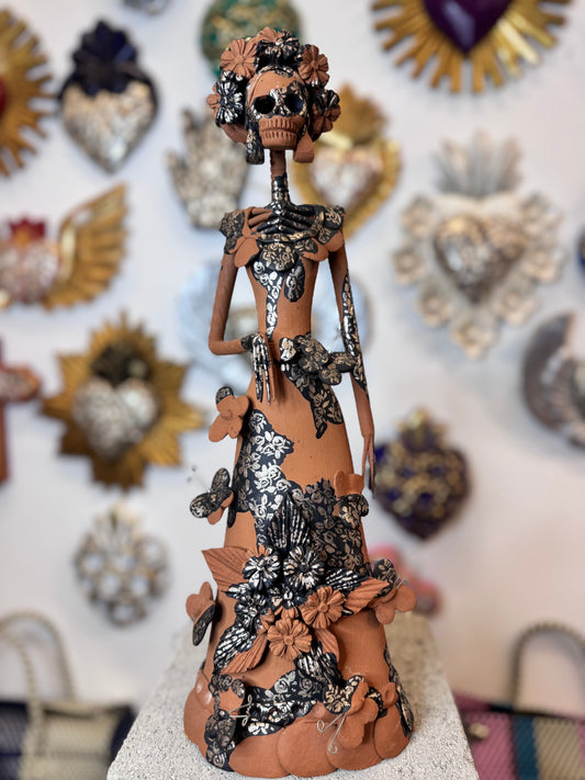 Large Monarch butterfly Catrina natural 002