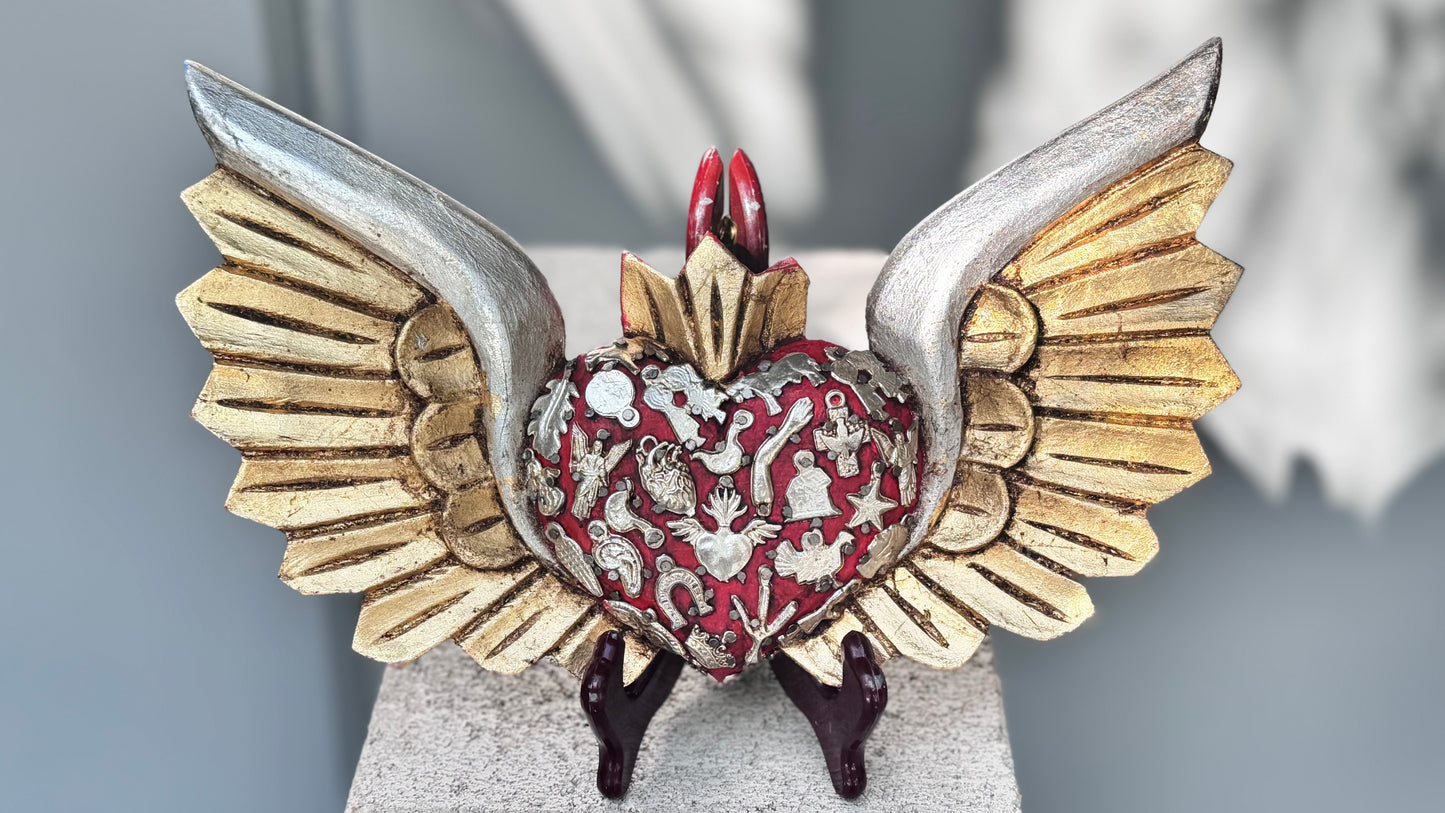 Winged corazon