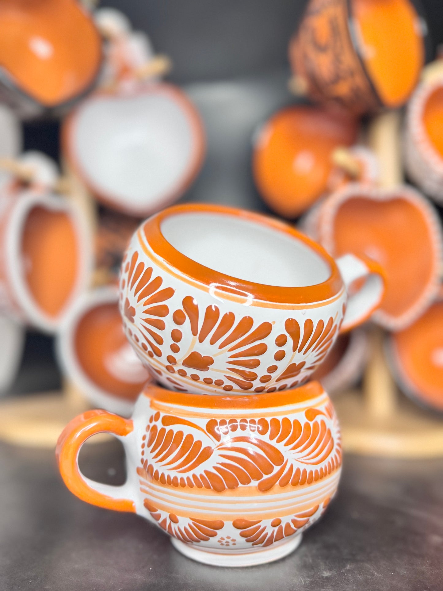 Round Talavera mug